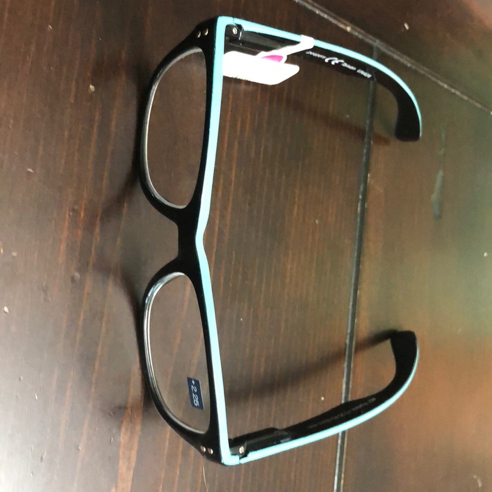 Brand New Black and Aqua Peepers with case